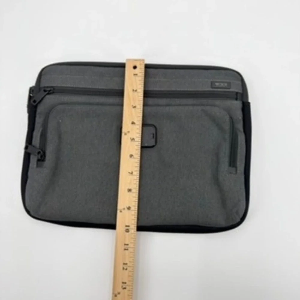 Tumi Alpha 3 Medium Laptop Cover Anthracite Grey Ballistic Nylon Sleeve Padded